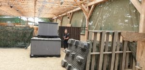 Laser Spiel - pirschen will gelernt sein