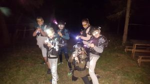 Laser Spiel Nachtgefecht mit der ganzen Familie