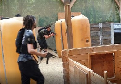 Dynamisches Spiel beim LaserTag in Liebenfels Kärnten