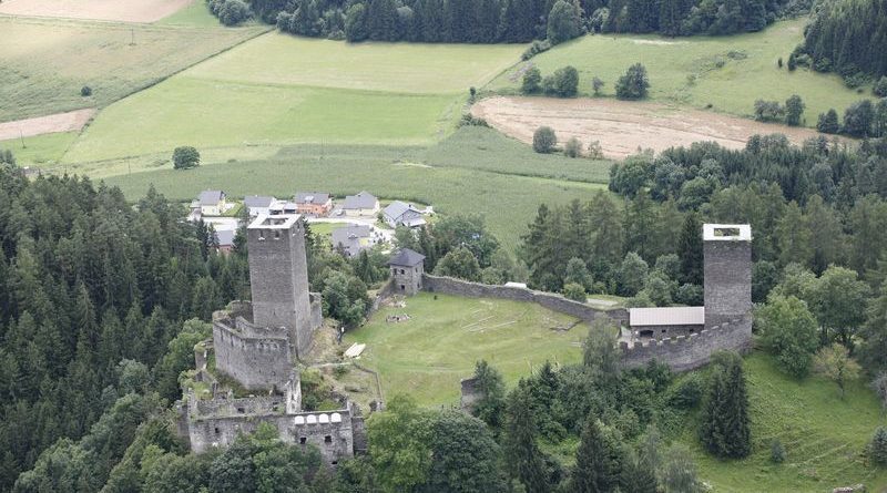 Burgruine Liebenfels von oben