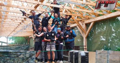 Lasertag Spieler im Indoor Areal von Lazer Live Action Games in Liebenfels Kärnten